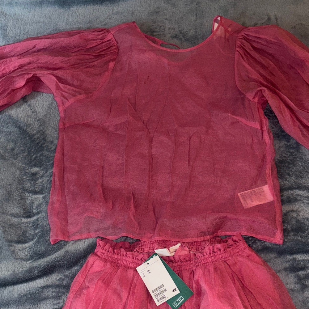 Woman’s Pink H&M Skirt Set